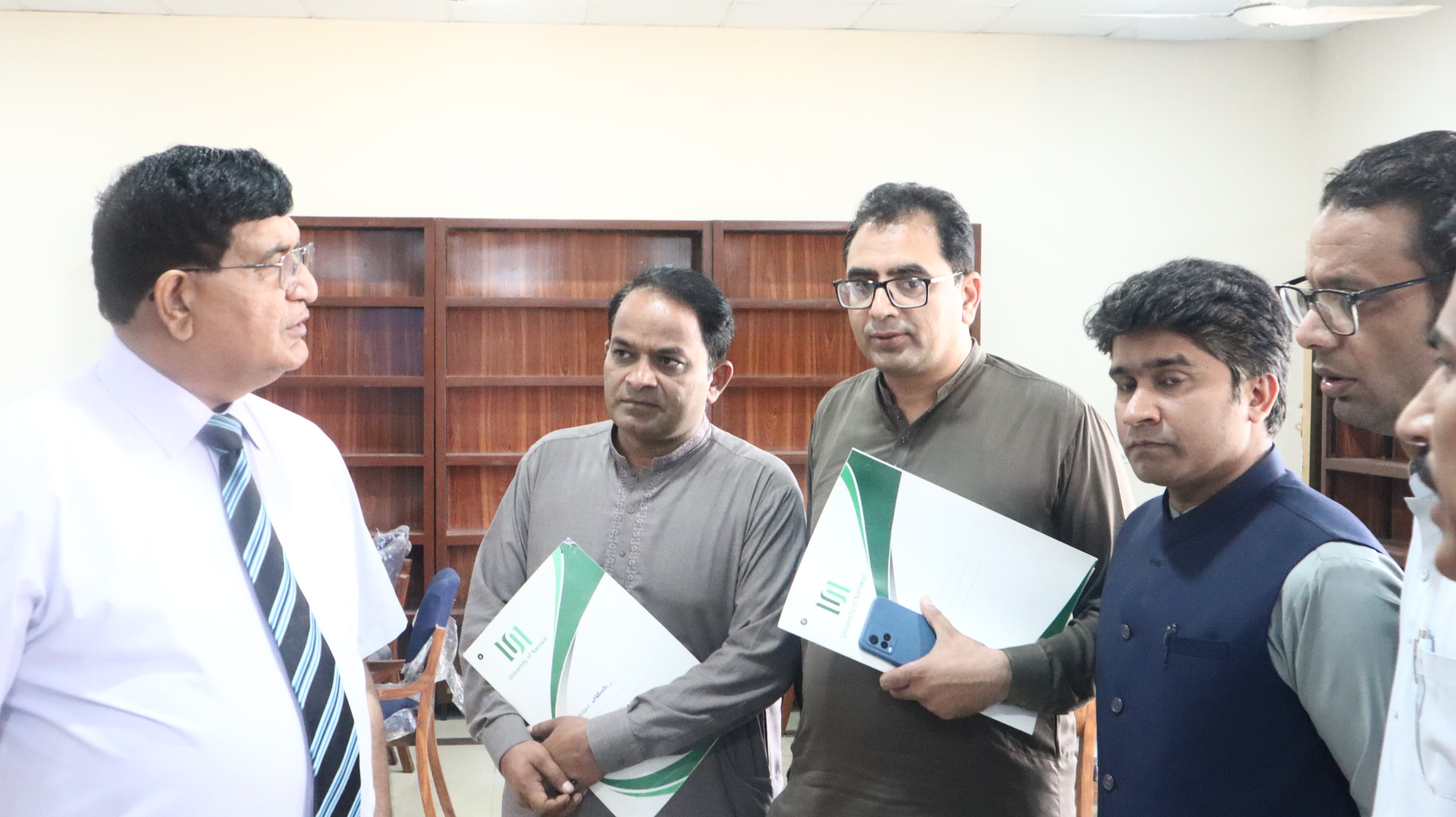 PREPARATIONS FOR ADMISSIONS FALL 2026 REVIEWED AT UNIVERSITY OF NAROWAL: WORTHY VICE CHANCELLOR INSPECT THE ARRANGEMENTS FOR CENTRAL ADMISSION CELL FOR ADMISSIONS FALL 2026.